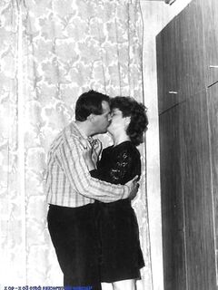 Черно-белые фотки секса усатого мужика со своей женой порно фото